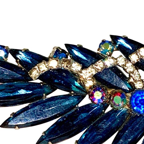 VTG Juliana Style Blue Crystal Leaf Brooch Rainbow Aurora Borealis Rhinestone - Picture 2 of 8